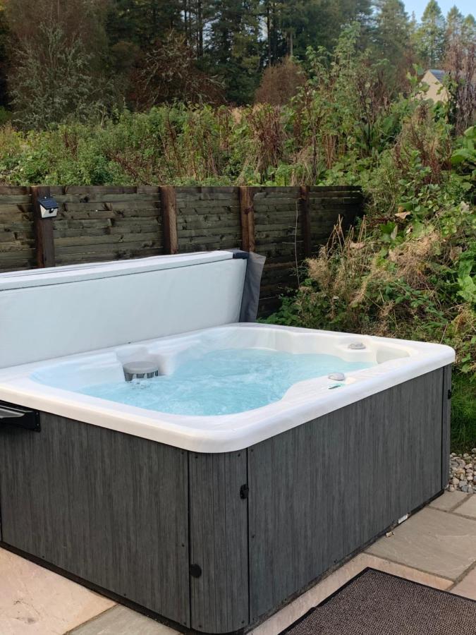 Red Squirrel Pod With Hot Tub Vila Oban Exterior foto