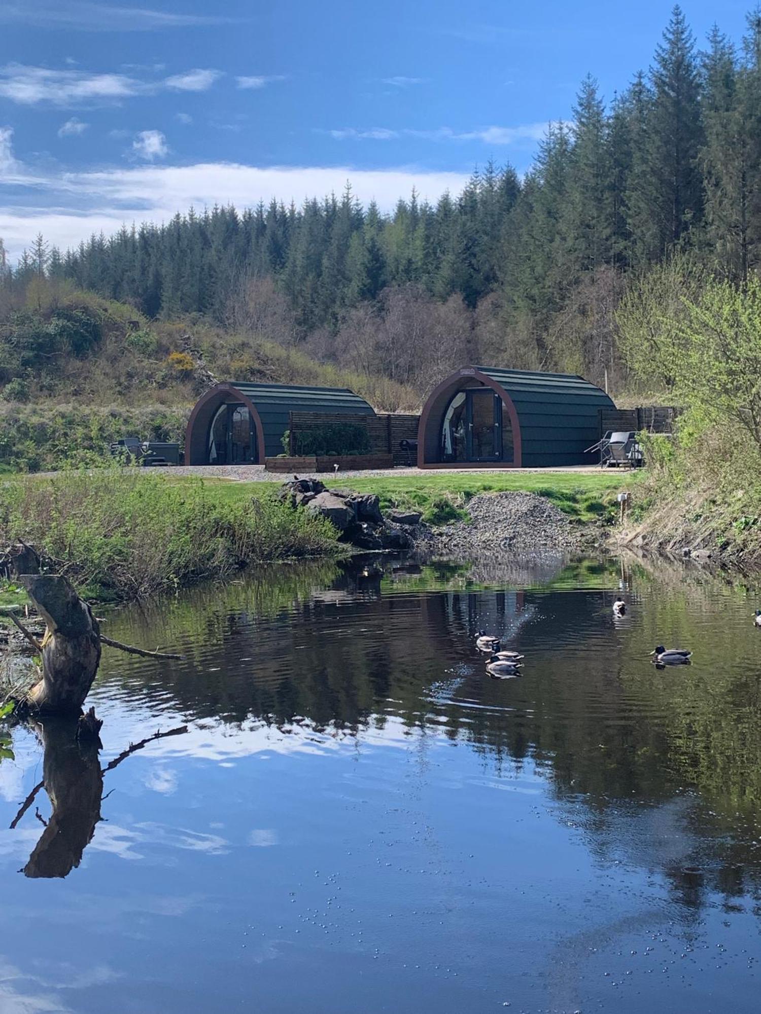 Red Squirrel Pod With Hot Tub Vila Oban Exterior foto